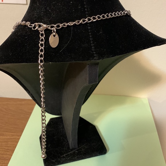 Gorgeous faux diamonds necklace, 17” - Picture 5 of 5